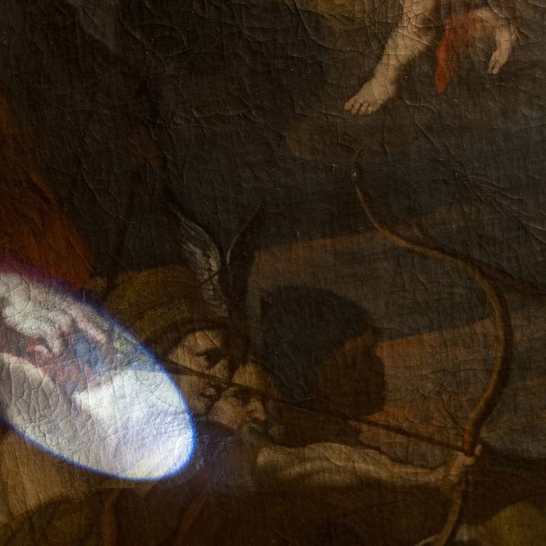 La cheffe de service régie à son travail d'inspection